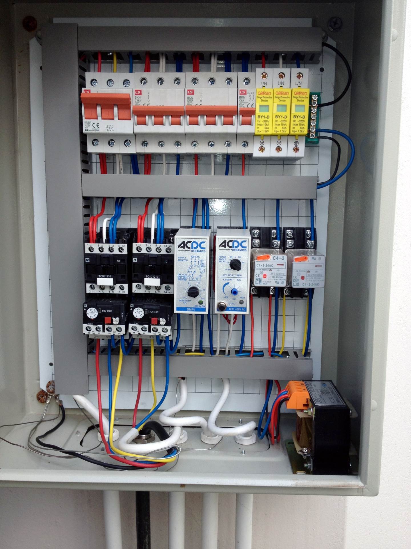 94 Eccleston control panel